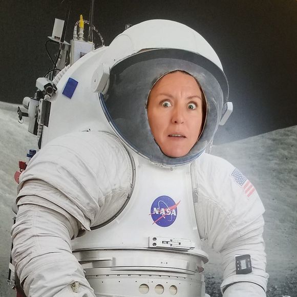 Meet your Posher, Shelagh - Picture 1 of 1